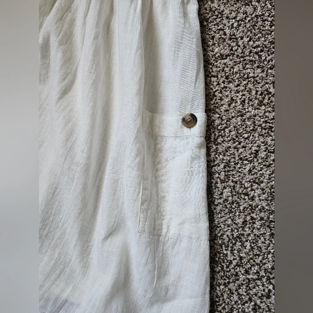 AE Halter Dress - Picture 2 of 6